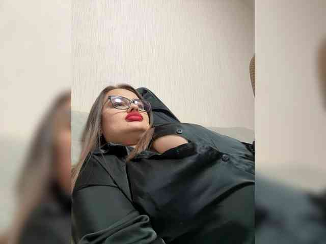 Sweetgirl31111 webcam