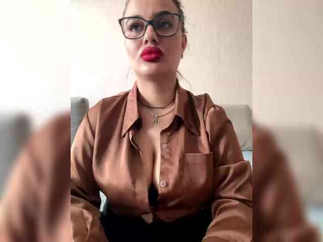 Sweetgirl31111 webcam