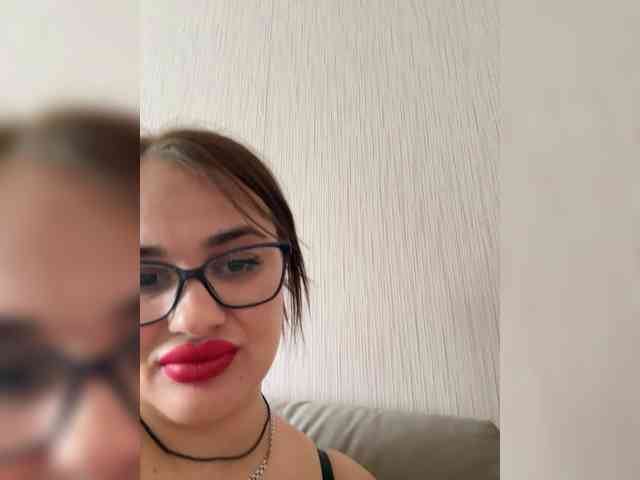 Sweetgirl31111 webcam
