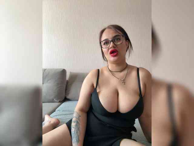 Sweetgirl31111 webcam