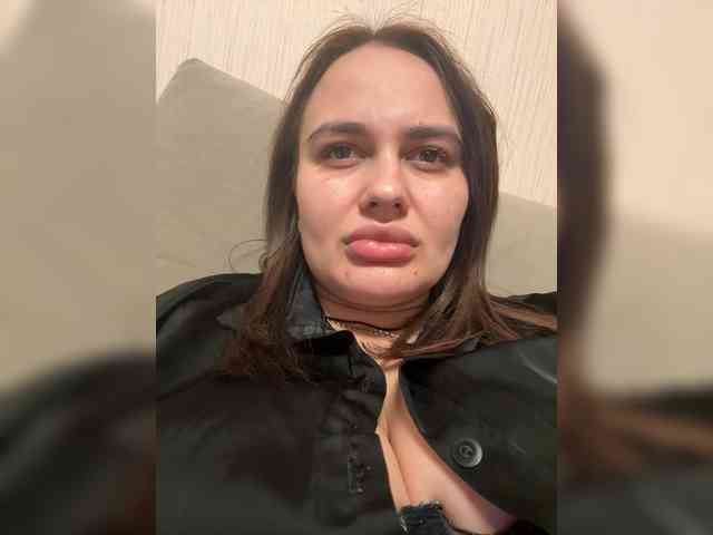 Sweetgirl31111 webcam