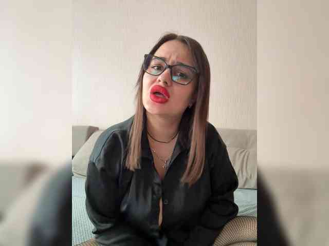 Sweetgirl31111 webcam