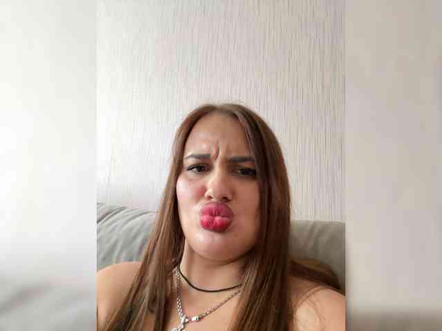 Sweetgirl31111 webcam