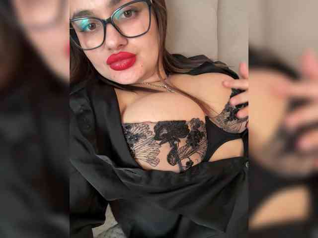 Sweetgirl31111 webcam