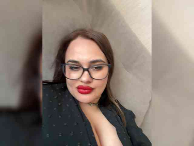 Sweetgirl31111 webcam