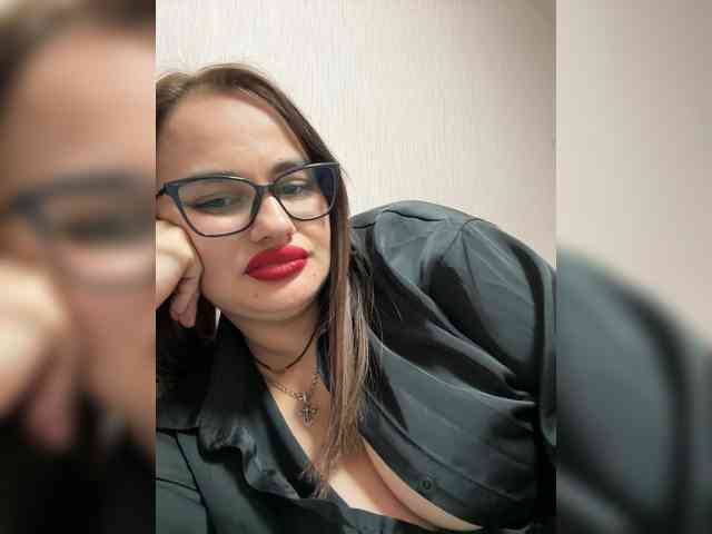 Sweetgirl31111 webcam