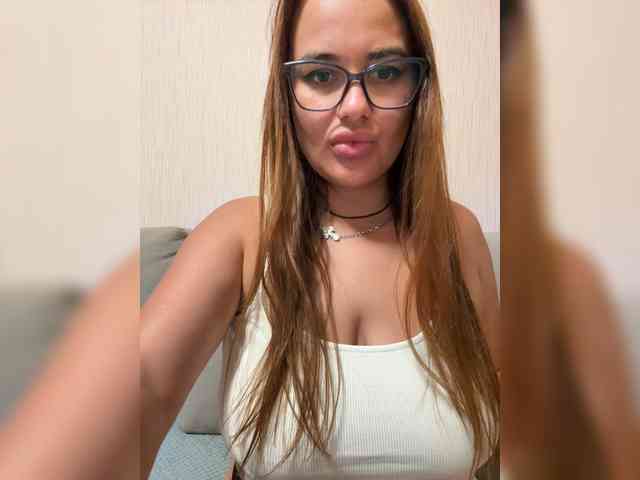 Sweetgirl31111 webcam