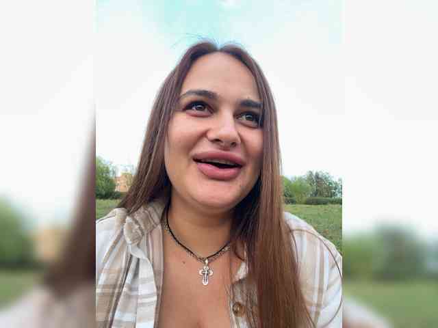 Sweetgirl31111 webcam