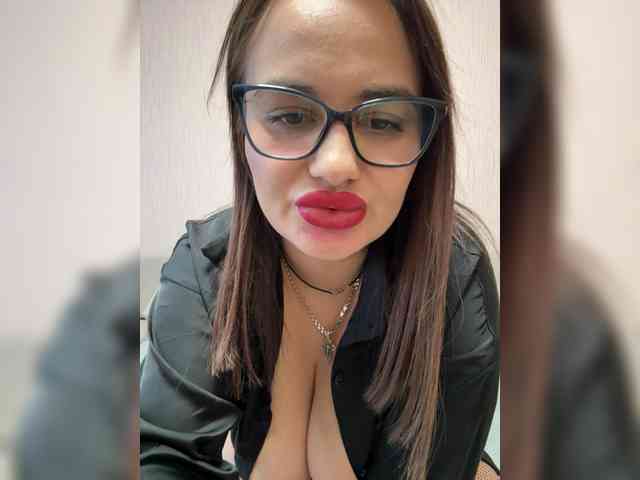 Sweetgirl31111 webcam