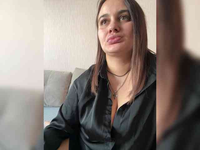 Sweetgirl31111 webcam