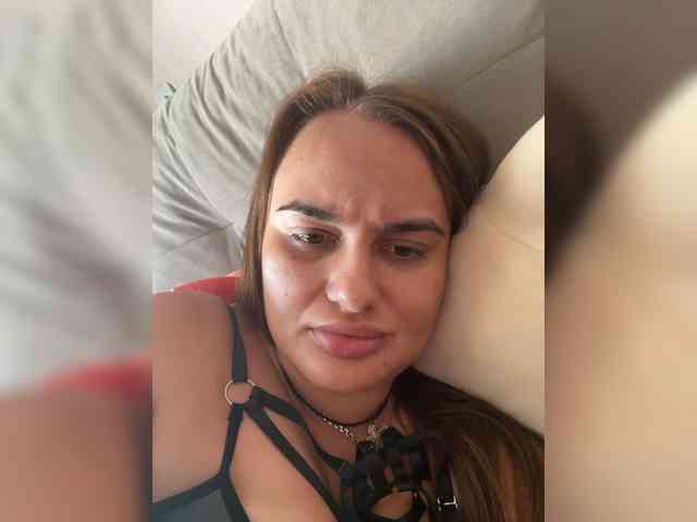 Sweetgirl31111 webcam
