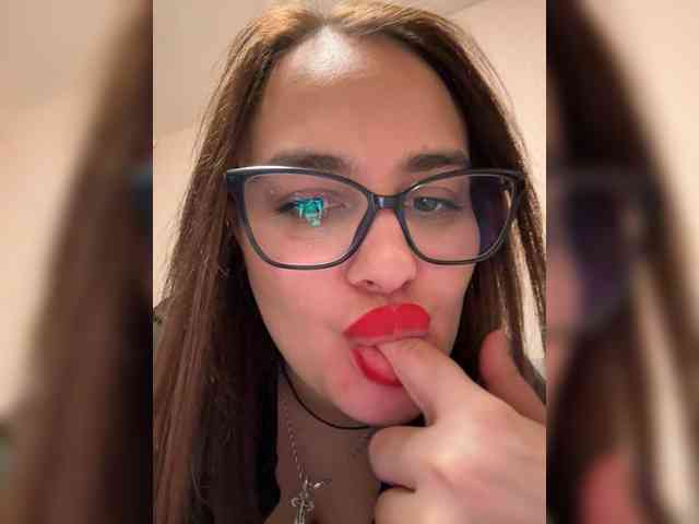 Sweetgirl31111 webcam