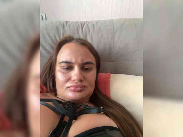 Sweetgirl31111 webcam
