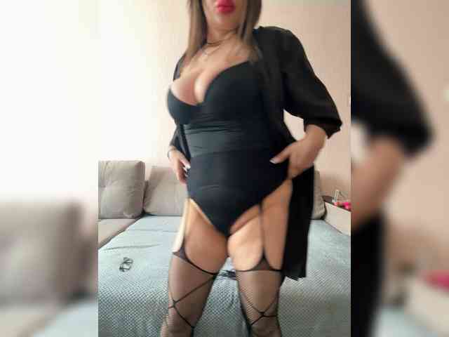 Sweetgirl31111 webcam