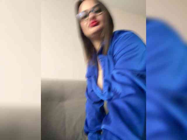 Sweetgirl31111 webcam