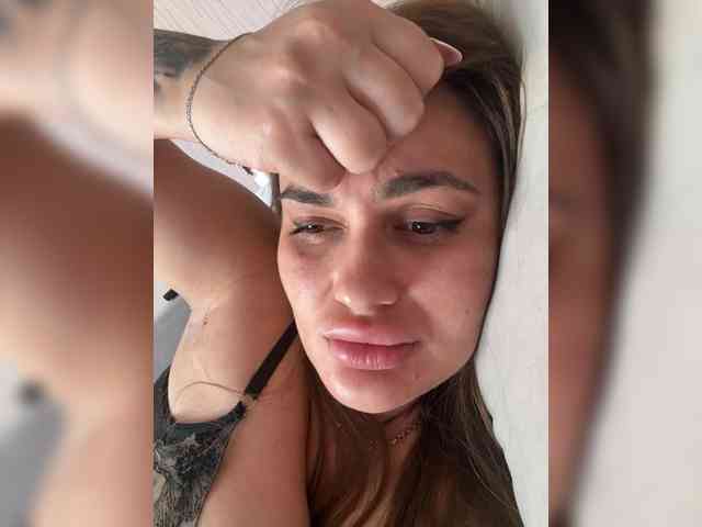 Sweetgirl31111 webcam
