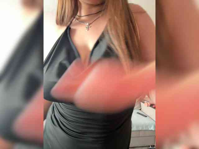 Sweetgirl31111 webcam