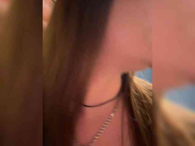 Sweetgirl31111 webcam