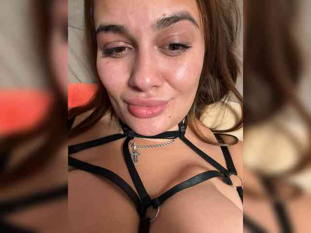 Sweetgirl31111 webcam