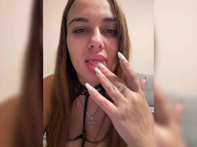 Sweetgirl31111 webcam