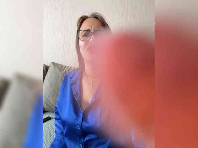 Sweetgirl31111 webcam