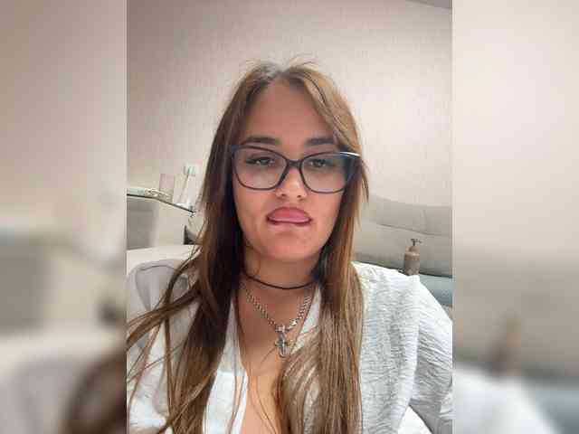 Sweetgirl31111 webcam