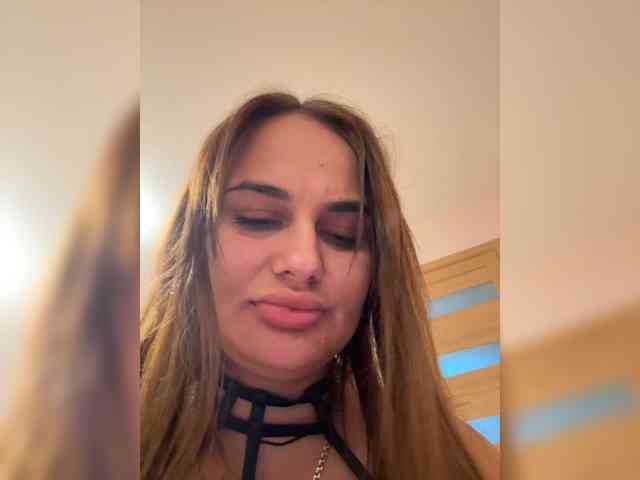 Sweetgirl31111 webcam