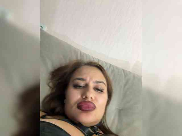 Sweetgirl31111 webcam