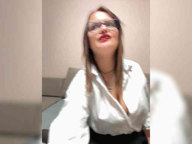 Sweetgirl31111 webcam
