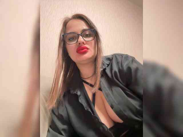 Sweetgirl31111 webcam