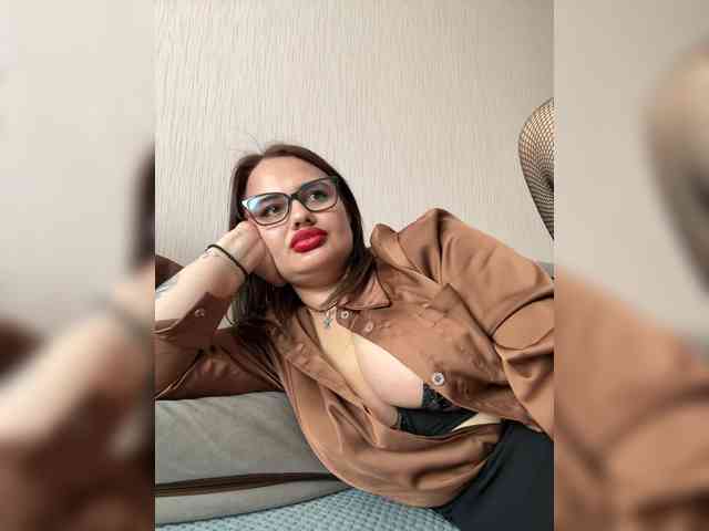 Sweetgirl31111 webcam