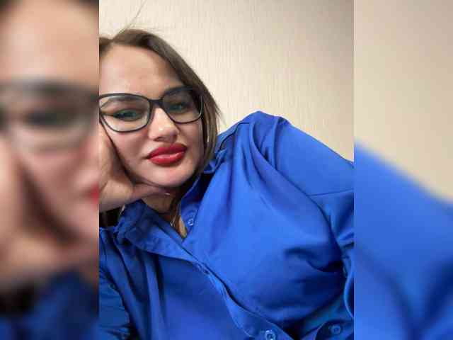 Sweetgirl31111 webcam