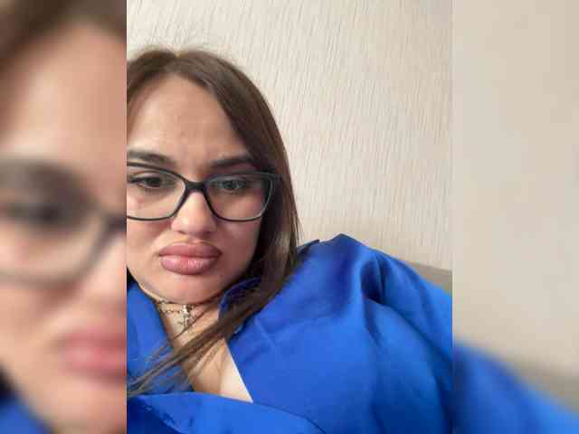 Sweetgirl31111 webcam
