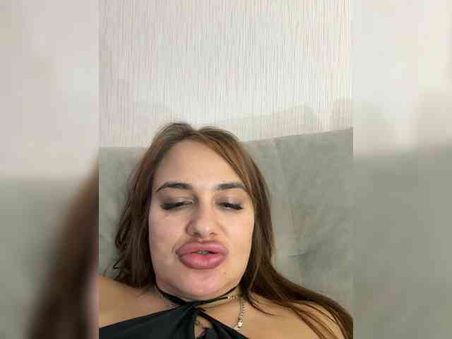 Sweetgirl31111 webcam