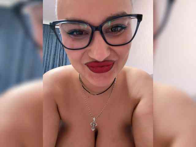 Sweetgirl31111 webcam