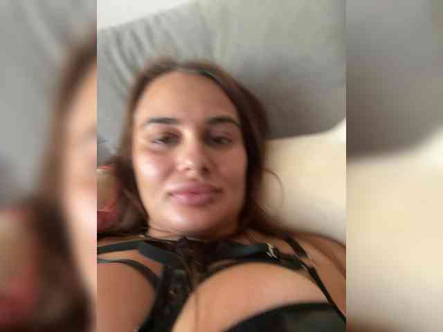 Sweetgirl31111 webcam