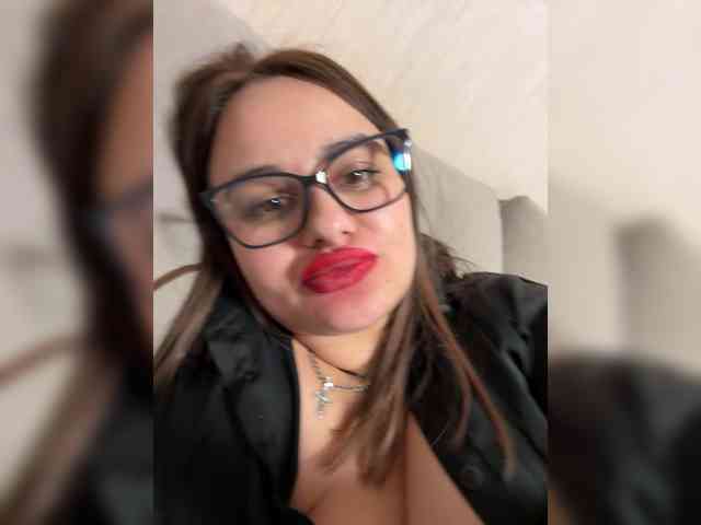 Sweetgirl31111 webcam