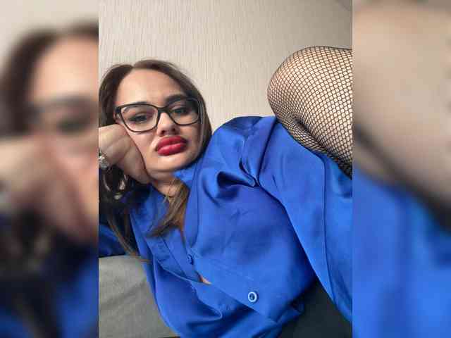 Sweetgirl31111 webcam