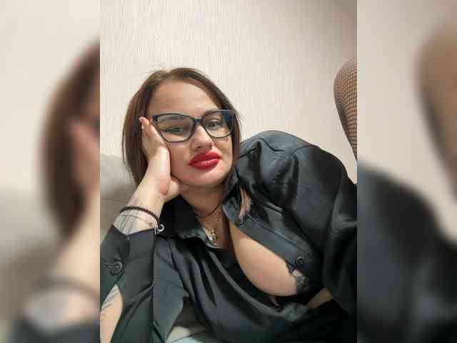 Sweetgirl31111 webcam