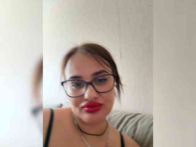 Sweetgirl31111 webcam
