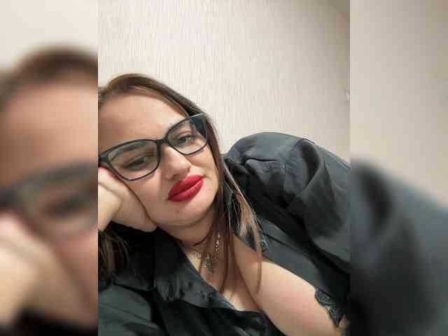 Sweetgirl31111 webcam