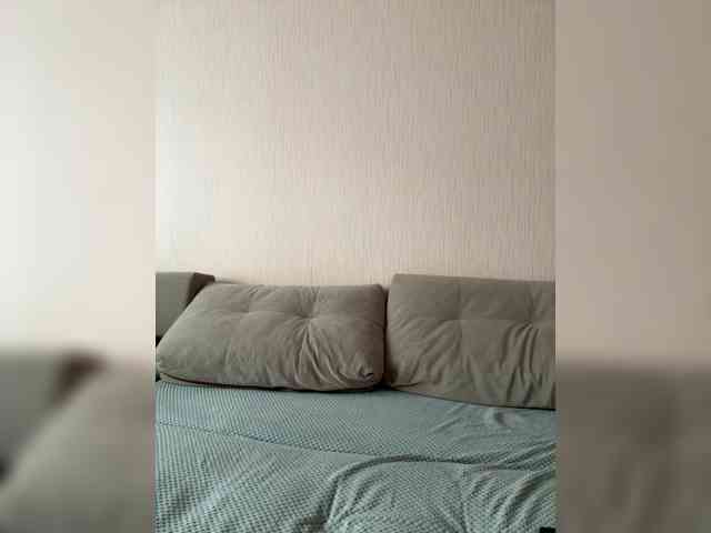 Sweetgirl31111 webcam