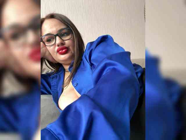 Sweetgirl31111 webcam