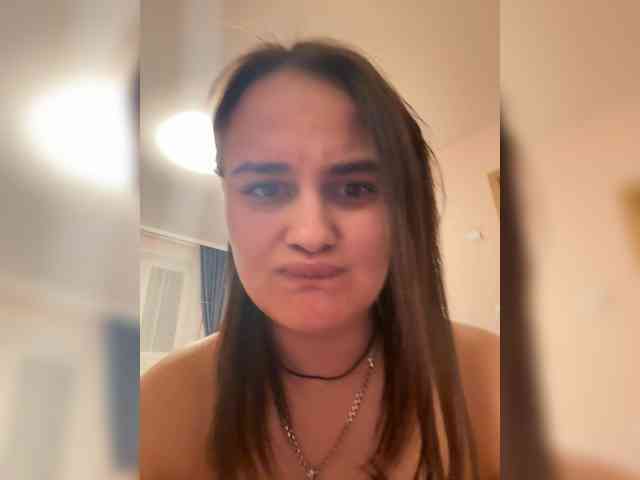 Sweetgirl31111 webcam