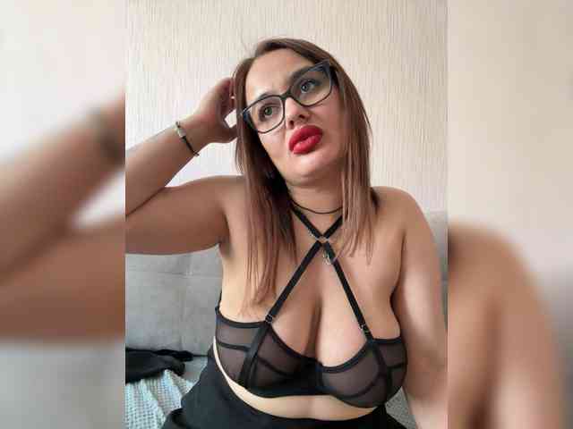 Sweetgirl31111 webcam