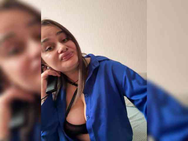 Sweetgirl31111 webcam