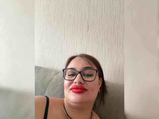 Sweetgirl31111 webcam