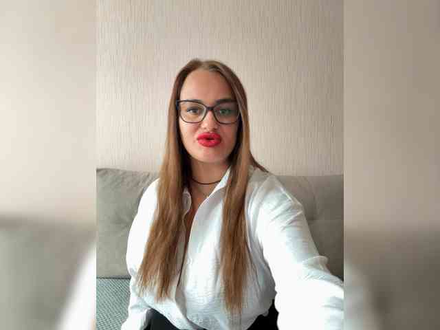 Sweetgirl31111 webcam