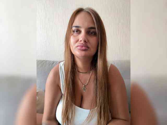 Sweetgirl31111 webcam