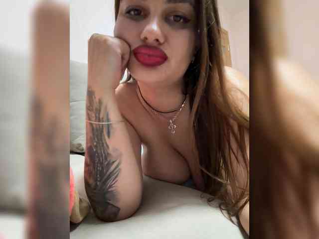 Sweetgirl31111 webcam